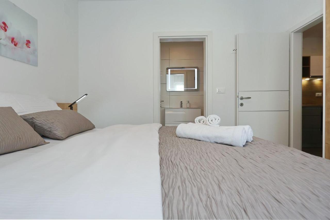 Villa Ankora 2 With Heated Pool Biograd Na Moru Buitenkant foto